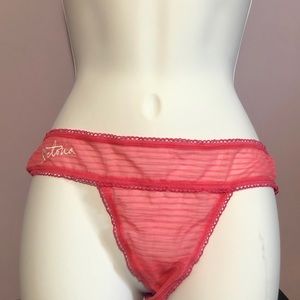 NWOT Victoria Secret mesh style thong Size Large